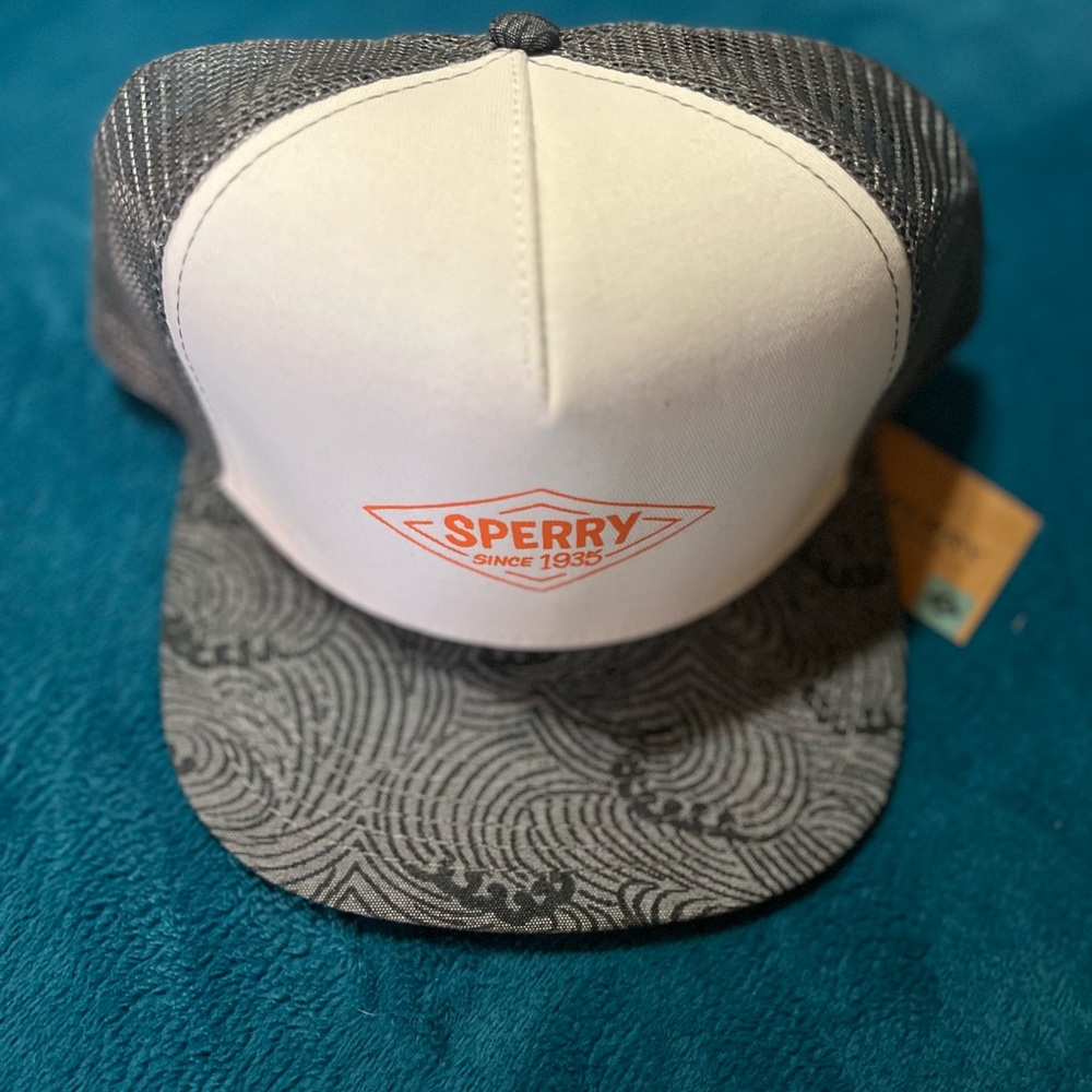 NWT Sperry Trucker Hat - White & Gray Nautical Print - Adjustable Snapback